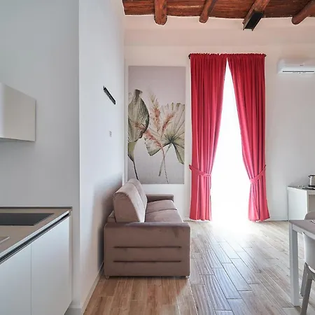 Toto E Peppino Luxury 4* Neapel