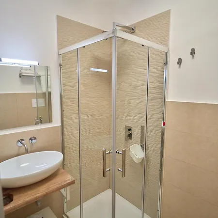 Toto E Peppino Luxury לינה וארוחת בוקר 4*