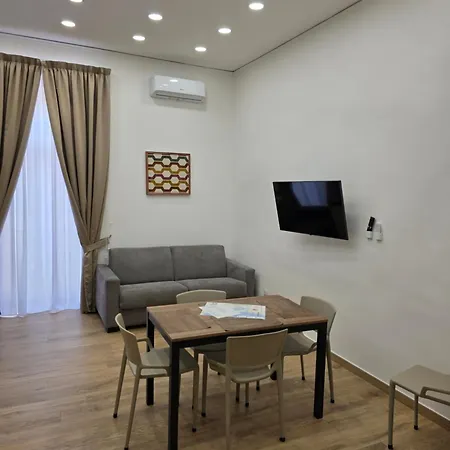 Toto E Peppino Luxury Nápoly