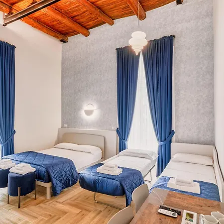 Toto E Peppino Luxury * Napels