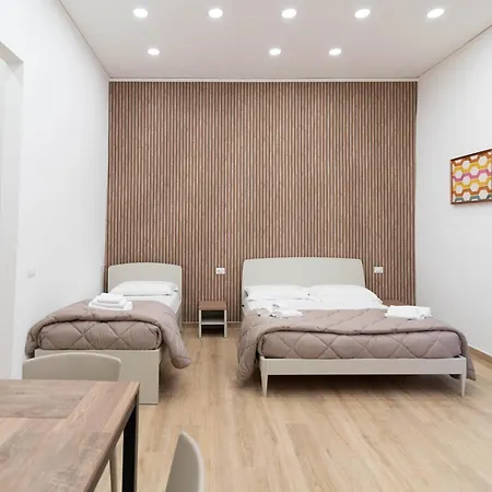 Toto E Peppino Luxury * Napels